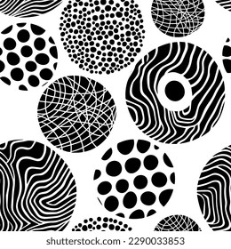 Patrón sin fisuras de los círculos de textura dibujados a mano. Textura de forma de patrón negro. Fondo de la impresión del doodle natural. Anuncios abstractos, rayas, elementos de arte impreso