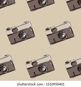 Hand drawn watercolor seamless pattern with vintage camera 