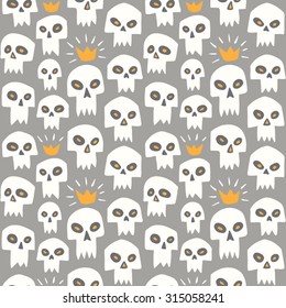 Hand drawn white evil skulls seamless pattern. Cute cartoon sculls with sharp vampire teeth and shining crown. Halloween background. Grey backdrop.