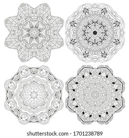 Conjunto zentangle dibujado a mano de 4 mandalas para la página de coloreado.