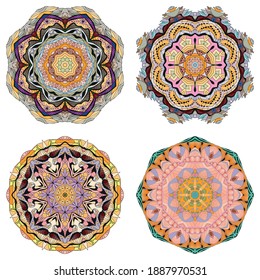 Handgezeichneter Zentangle-Satz von 4 Farbmandalas zur Dekoration