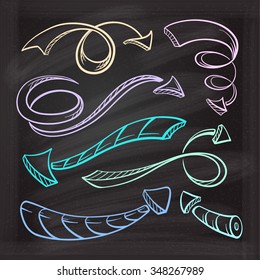 Dibujos de color vectorial de mano ahogada de flechas retorcidas sobre un fondo de tiza
