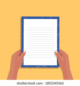 Hand mit Umschlag einzeln. Handgezeichnetes, geschlossenes Paket mit flachem Brief. Vektorgrafik.