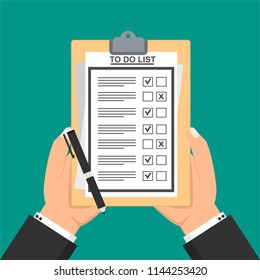 Remplissez la liste de contrôle à la main sur la liste de tâches. Illustration de formulaire avec homme signant un document de travail papier. Image vectorielle Concept moderne de conception à plat pour les bannières Web, les sites Web, les documents imprimés, l'infographie.