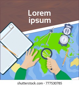 Estudio De Cristal De Magnificación De La Mano De Obra Mapa Vista De Ángulo Superior De La Geografía Del Lugar De Trabajo E Ilustración Del Concepto De Vector Plano