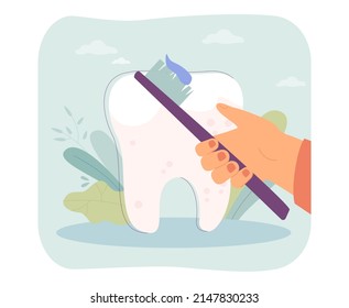 Pincel de sujeción manual con ilustración vectorial plana de pasta dental. Persona que cuida de la salud dental, cepillado de dientes. Higiene, concepto de salud para banner, diseño de sitios web o página web de aterrizaje