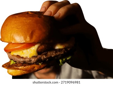Una mano sosteniendo una Grande hamburguesa con queso y lechuga aislada sobre fondo transparente