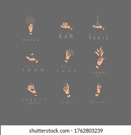 Etiquetas de mano con brazaletes, anillos con elementos decorativos con letras de estilo minimalista dibujando sobre fondo gris.