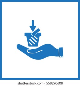 hand and shopping basket 