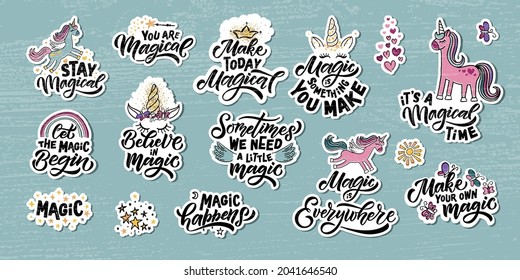 Dibujo manual de ilustraciones vectoriales mágicas con citas de tipografía con letras. Concepto de citas mágicas motivacionales para la impresión de camisetas para niños. Logotipo mágico, insignia, icono. Logo, banner, volante de Unicornio. Pasos 10