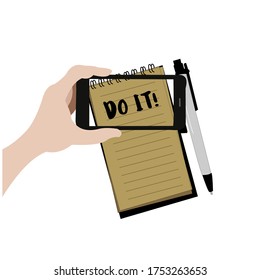 Mano con fotografías de smartphones Notepad con "DO IT!" texto