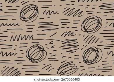 Handgezeichnete schwarze Kritzeleien und Skizzenmarkierungen auf weicher beiger Kulisse im nahtlosen Design.