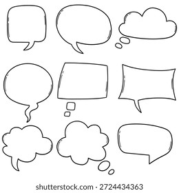Conjunto de bolhas de fala desenhadas à mão isoladas em um fundo branco. Ilustração vetorial.