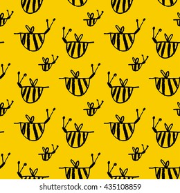 Hand-drawn seamless cartoon pattern with honey bees. 