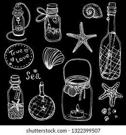 Hand-drawn vector illustrations-a collection of shells, stars. Marine set. Seamless pattern