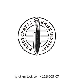 Handmade knife maker, manual knife craftsman with high sharpness quality.