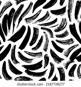 Handmade seamless texture with dashed lines. Organic monochrome texture. Japan folk seamless pattern, boho ornament. Vector brush grunge scribble strokes. Ethnic print in polka dot style. Dotted lines