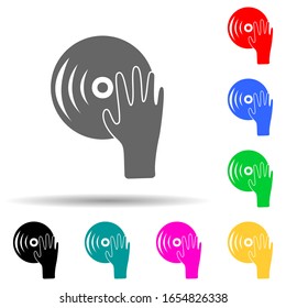 las manos de un icono de estilo multicolor DJ. Glifo simple, vector plano de iconos de partido para ui y ux, sitio web o aplicación móvil