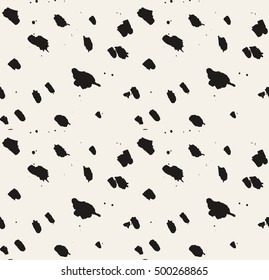 HandSketched Vector Seamless Pattern. Artistic pattern inspired by wild nature. Tileable abstract background. Repeating geometric texture.