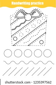 Hoja de prácticas de escritura a mano. Juego infantil educativo. Rastreo de líneas. Hoja de cálculo imprimible para el tema de Navidad y Año Nuevo para los niños