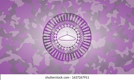 hanger icon on pink camo pattern