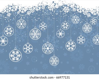 Hanging-Schneeflocken auf schneebem Hintergrund