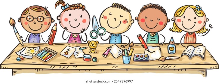 Crianças de desenhos animados felizes que trabalham juntos na mesa, crianças atividades criativas, crianças cooperação, crianças hobby, personagens de rabiscar. Ilustração vetorial colorida