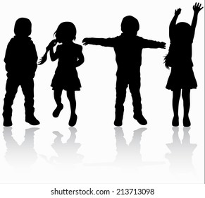 Silhuetas de crianças felizes