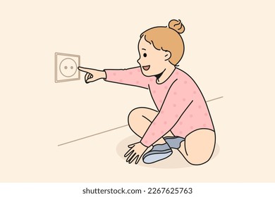 Feliz niña linda estira el dedo hasta el enchufe eléctrico en casa. Un niño sonriente juega con una peligrosa toma de electricidad en un apartamento. Los niños y el peligro. Ilustración vectorial. 