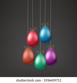 Tarjeta de felicitación feliz de Pascua con huevos de color