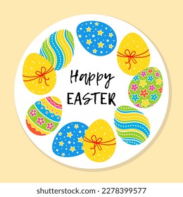 Carta feliz de saludo de Pascua con huevos de Pascua pintados a mano y coloridos, aislados de fondo blanco. Plantilla de banner creativo, afiche, pegatina, marco redondo. Ilustración vectorial en estilo plano.