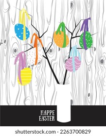 Feliz Pascua. Huevos pintados suspendidos de una rama de las cintas. Textura de madera del fondo. Huevos de Pascua. Postal