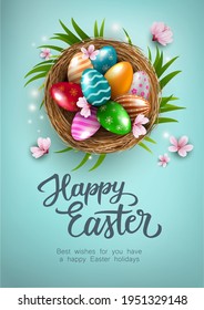 Afiche feliz de Pascua con coloridos huevos de Pascua en el nido, y flores de fondo azul. Regalo y tarjeta de saludo de invitación para el Día de Pascua. Banner de compras, venta y descuentos. Ilustración del vector