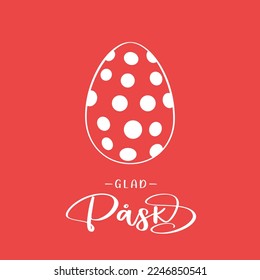 Felices letras vectoriales de Pascua en sueco con un huevo de Pascua y fondo rojo. Ilustración vectorial. 