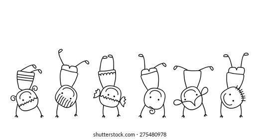 niños felices jugando