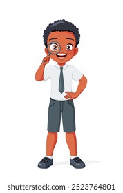 Feliz menino afro-americano no uniforme escolar olhando através de uma lupa. Ilustração de vetor de desenhos animados isolada sobre fundo branco.