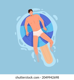 Hombre feliz flotando en la piscina, relajándose en un colchón inflable de lollipop. Un chico genial con baúles nadando en el anillo de agua de caucho en verano. El ocio y la relajación en verano en el mar. Ilustración vectorial plana