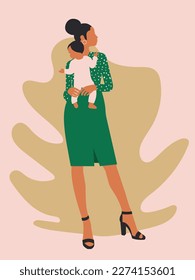 Tarjeta de felicitación del Día de la Madre. Mujer delgada de moda en pleno crecimiento con un niño pequeño en los brazos es feliz con un traje verde y con el pelo recogido en un moño. Vector.