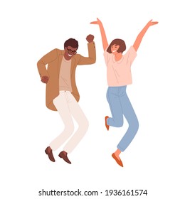 Gente feliz bailando y saltando, celebrando la victoria y el éxito. Multiracial pareja de colegas divirtiéndose. Ilustración colorida vectorial plana de trabajadores de oficina localizados aislados en fondo blanco