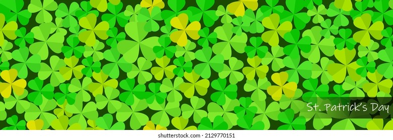 Felices antecedentes del Día de San Patricio con hojas realistas de shamrock verde, publicidad, plantilla de banner. Patrick's Day observa la muerte de San Patricio, el santo patrono de Irlanda.