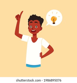 Niño feliz de pensar con luz de idea. Concepto de educación, inspiración y solución de problemas. Ilustración vectorial de dibujos animados planos.