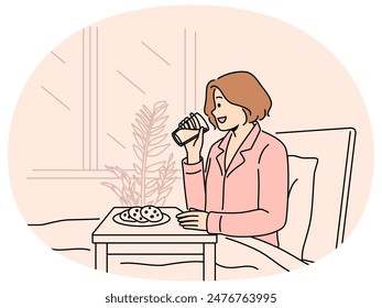 Mujer feliz en pijama que desayuna en la cama en casa. Chica sonriente disfruta de deliciosa comida en el hotel. Comer en el dormitorio. Fin de semana y día libre. Ilustración vectorial.