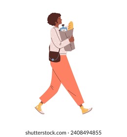 Feliz joven caminando con bolsas de compras llenas de productos alimenticios. Mujer sonriente llevando compras de comestibles en el supermercado. Ilustración vectorial de caricatura aislada