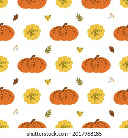 Erntetes Kürbismuster. Der Herbstkürbis Blätter Muster. Kürbis mit feiner Hand lackiert. Nahtloser Hintergrund