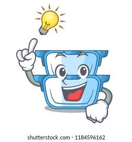 Have an idea cartoon double boiler for the cake steaming