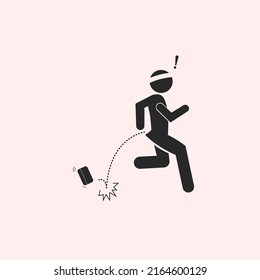 He dropped his wallet while running.