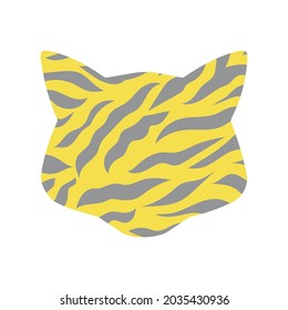 Cabeza de un gato o tigre con rayas grises sobre un fondo amarillo. Impresión corta sobre un fondo blanco. Colores de moda de 2021. Vector.