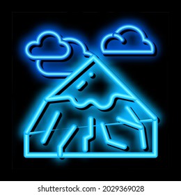 head of mountain neon light sign vector. Glowing bright icon head of mountain sign. transparent symbol illustration