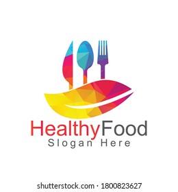 Healthy food logo template. Organic food logo with spoon and leaf symbol.