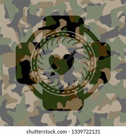 heart with arrow icon inside camouflage emblem